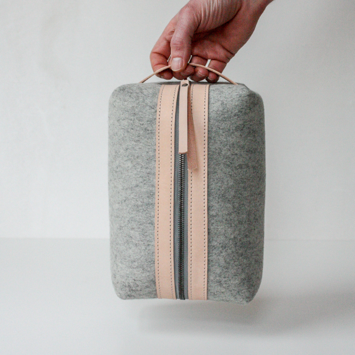 wooly dopp kit